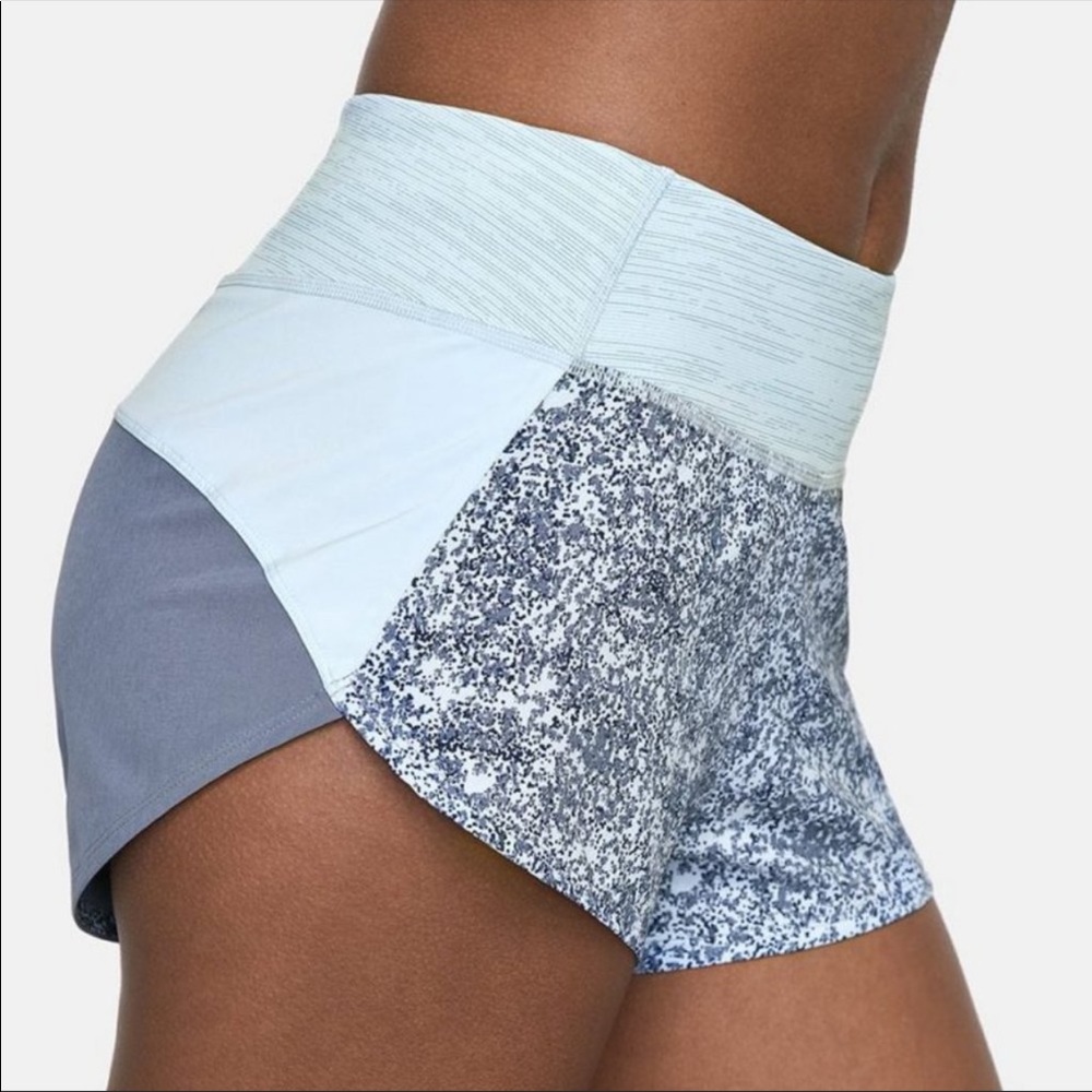 Outdoor Voices Hudson 2.5” short